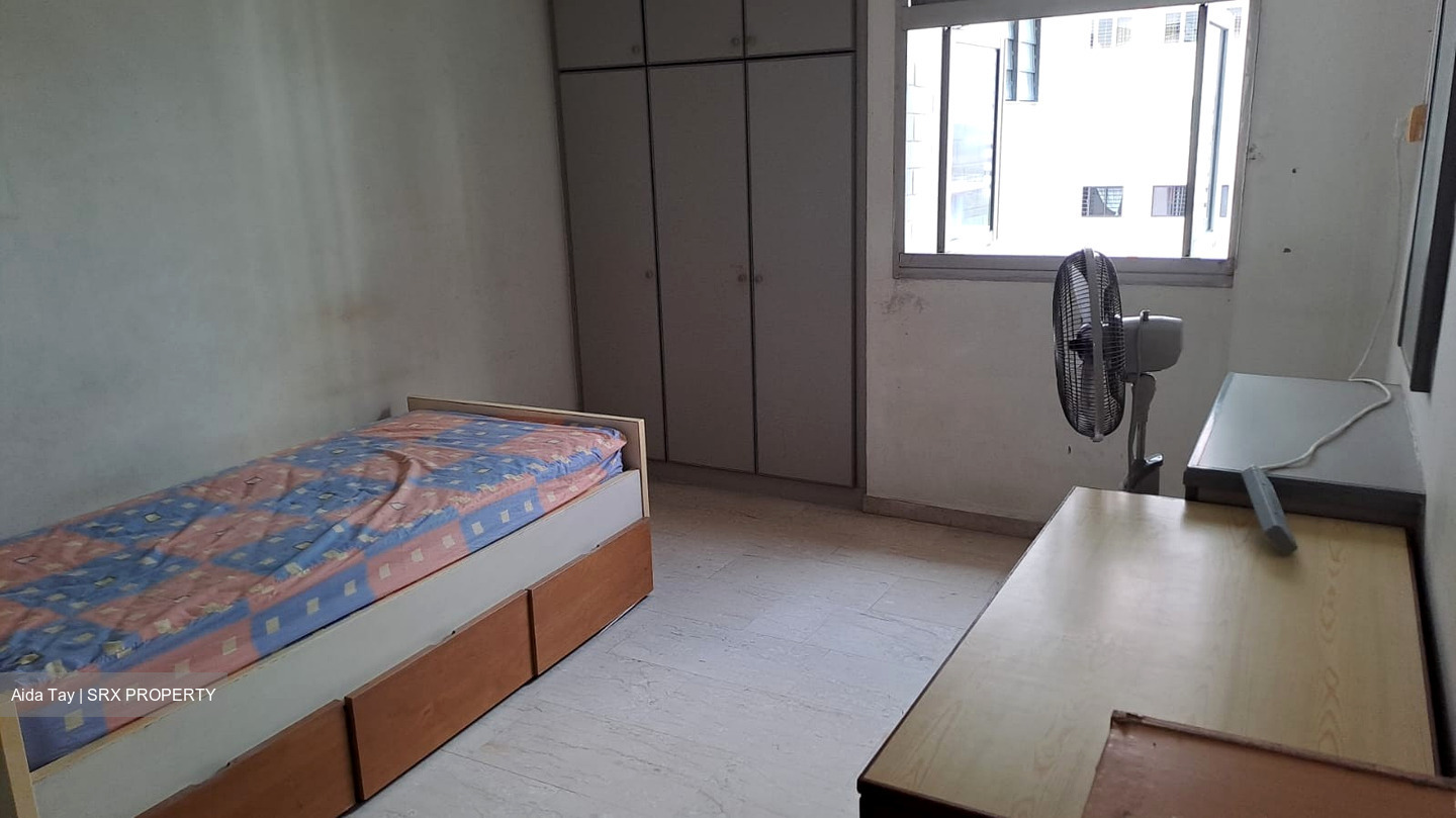Blk 107 Jurong East Street 13 (Jurong East), HDB Executive #498945801